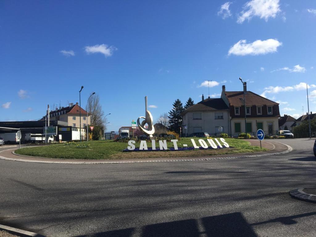 Studios Lora RM 860 Saint-Louis  Luaran gambar